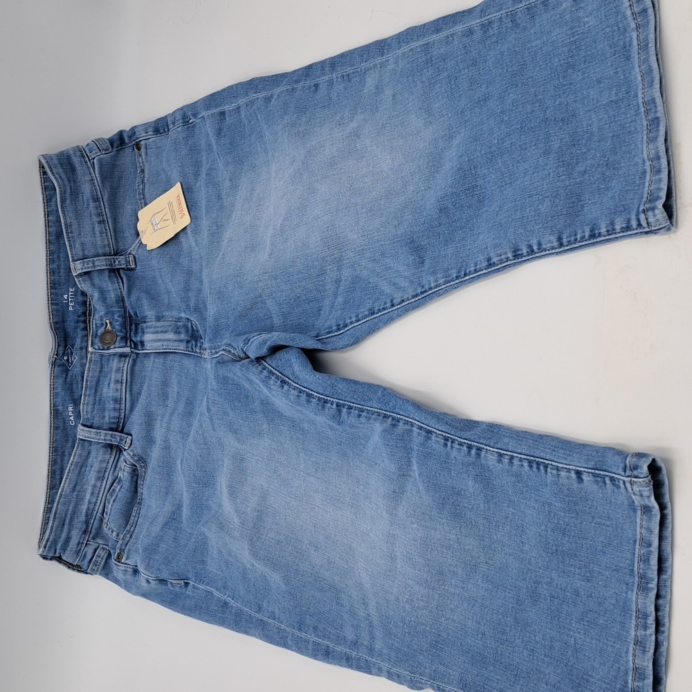 St John Bay Capri Pants